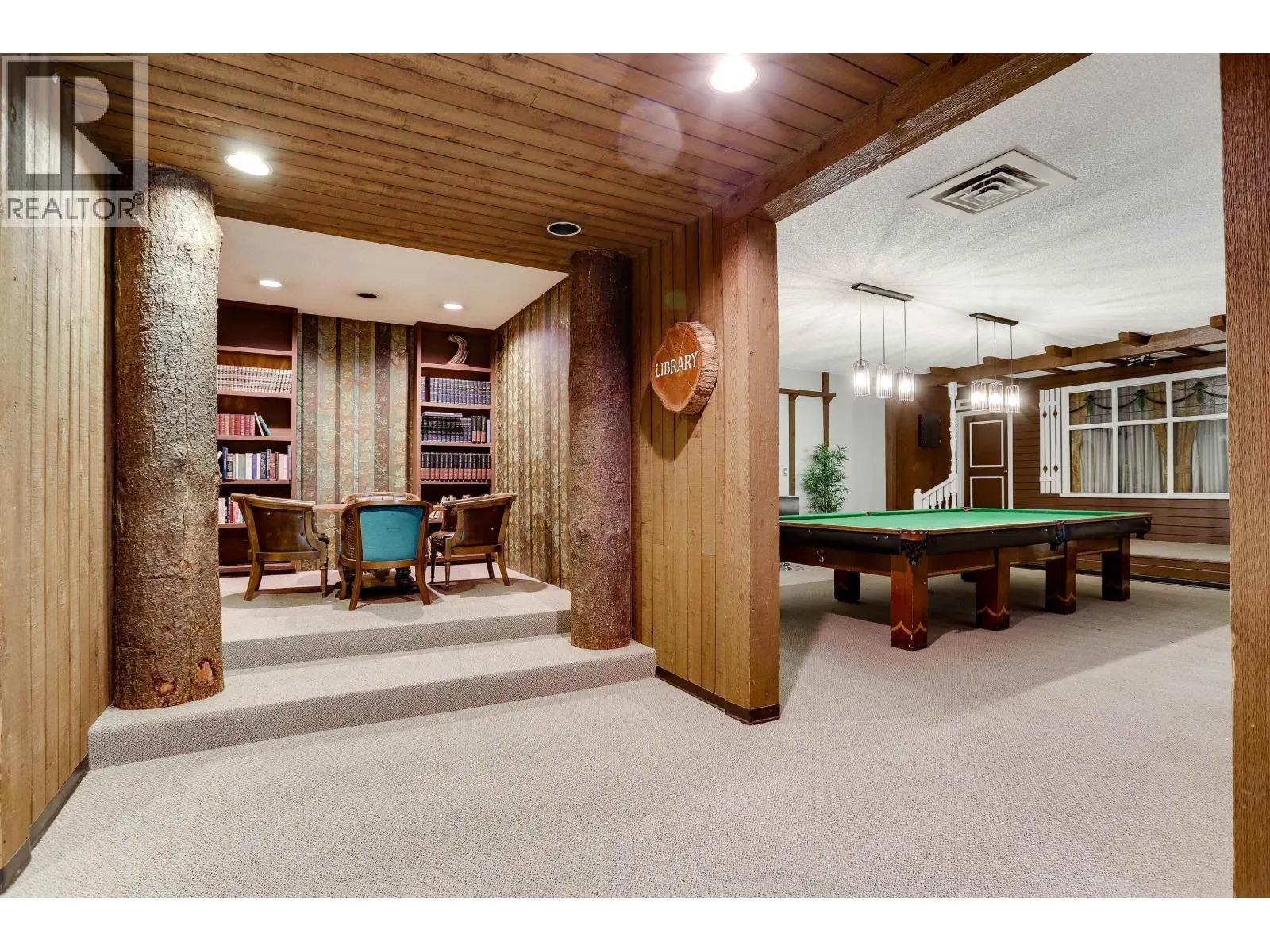 1504 3771 BARTLETT COURT