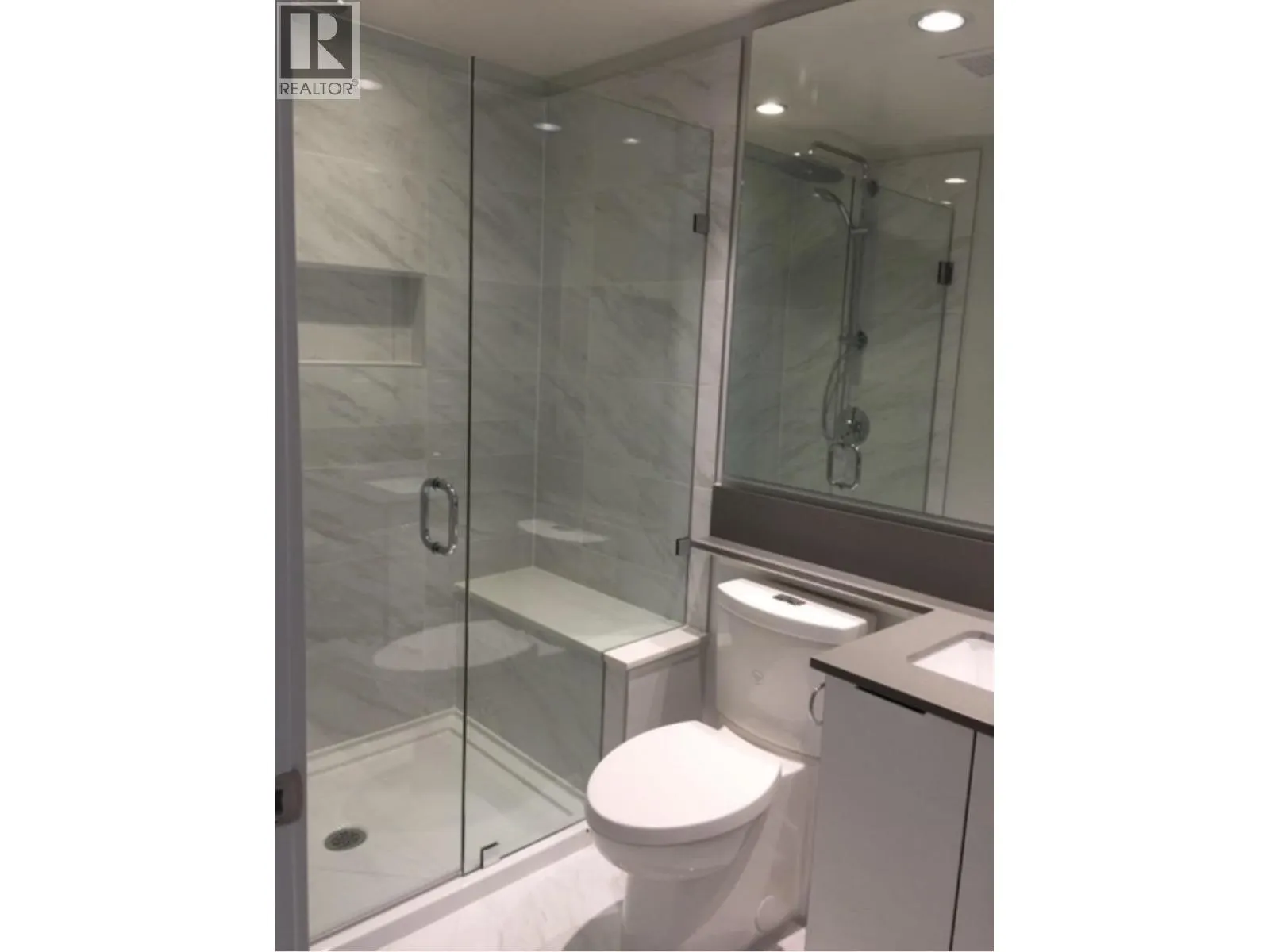 2803 2388 MADISON AVENUE