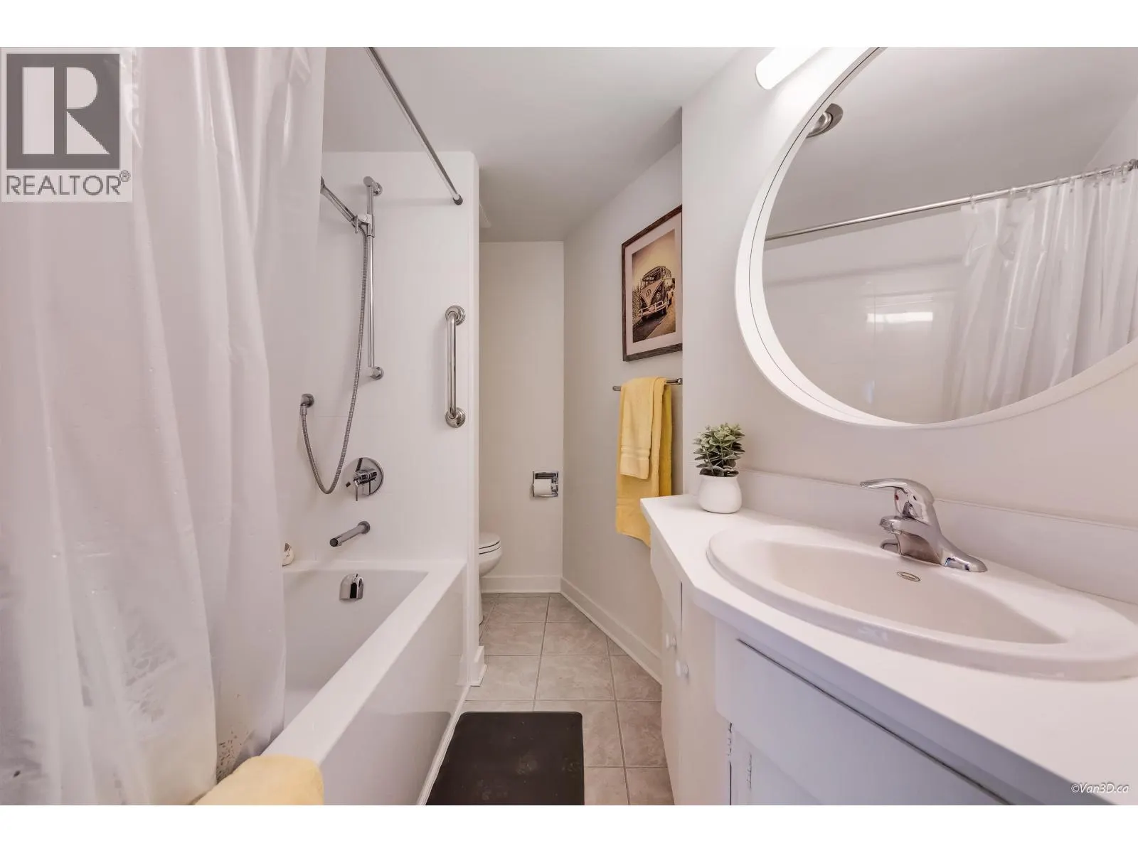 804 1930 MARINE DRIVE