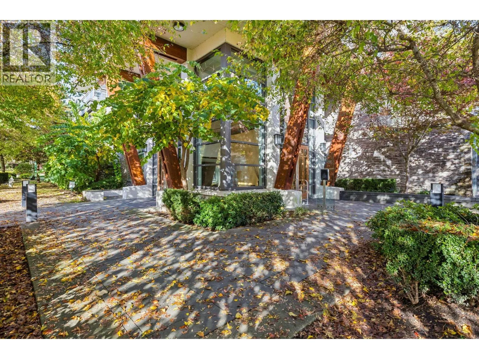 318 3602 ALDERCREST DRIVE