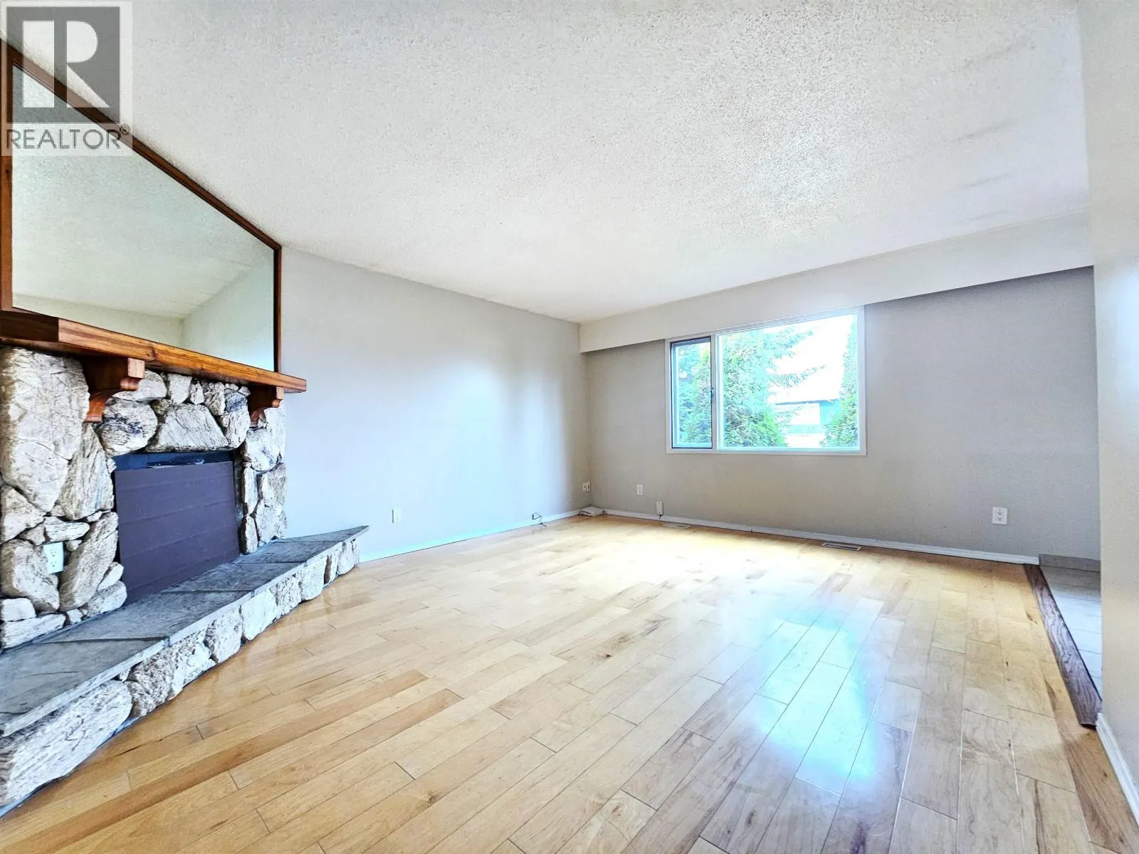 1401 FRASER CRESCENT