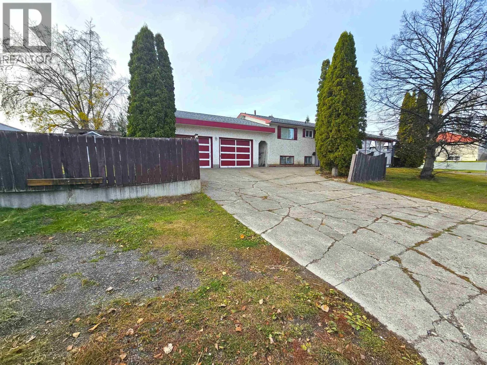 1401 FRASER CRESCENT