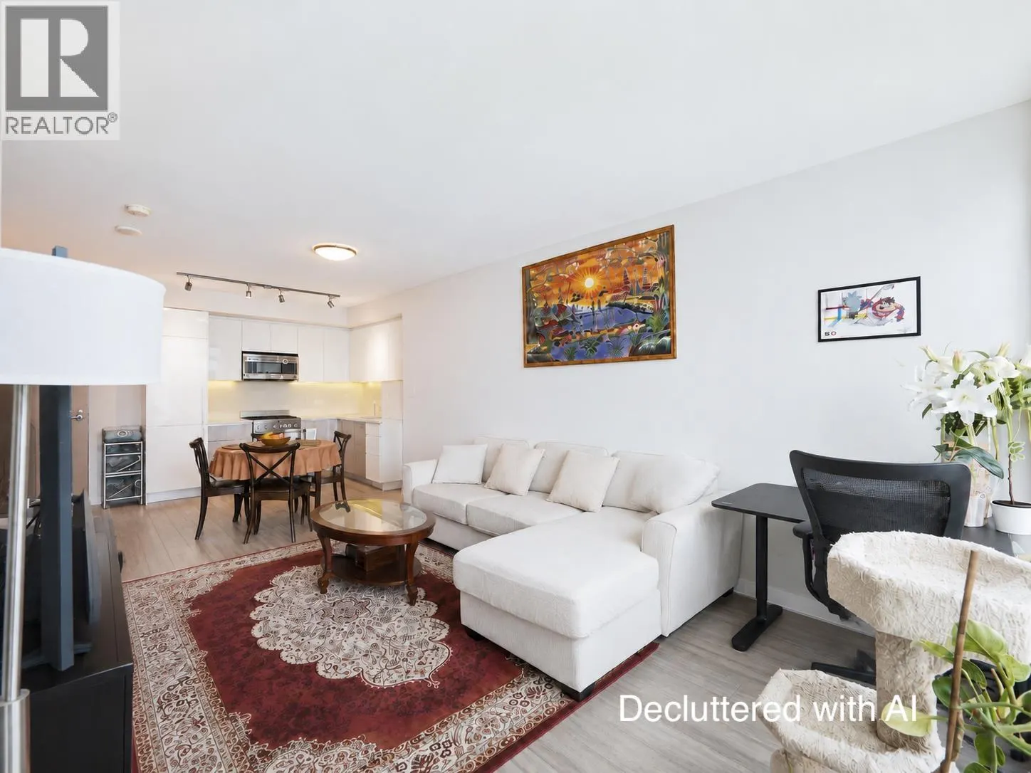 302 4900 LENNOX LANE