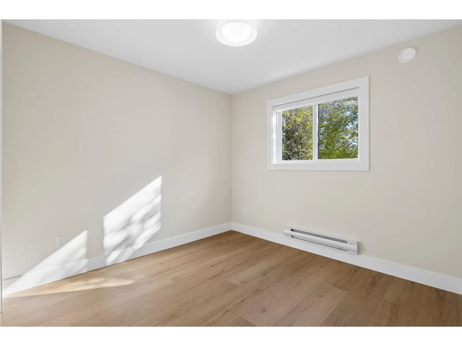 101 16042 9A AVENUE