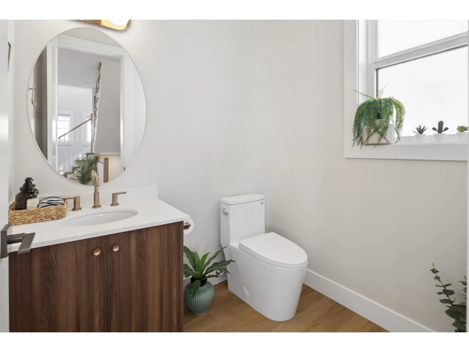 101 16042 9A AVENUE