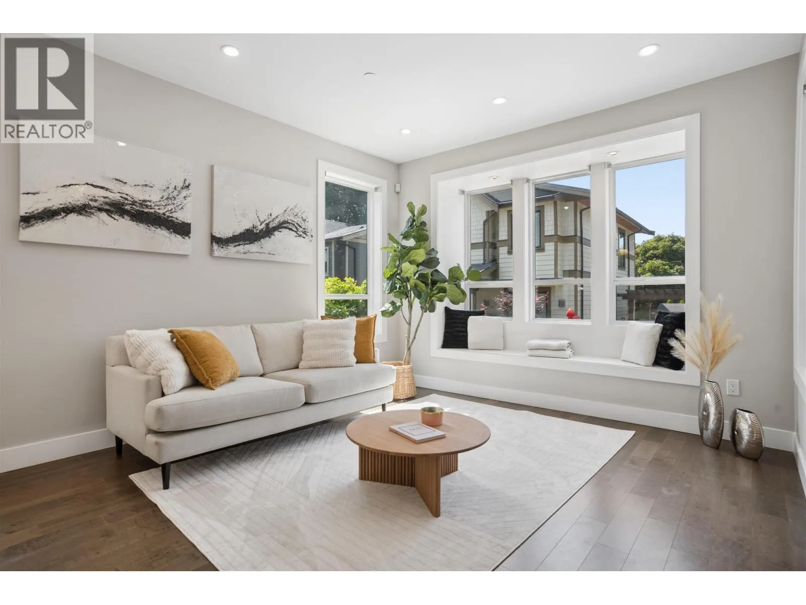 2020 CARSON COURT