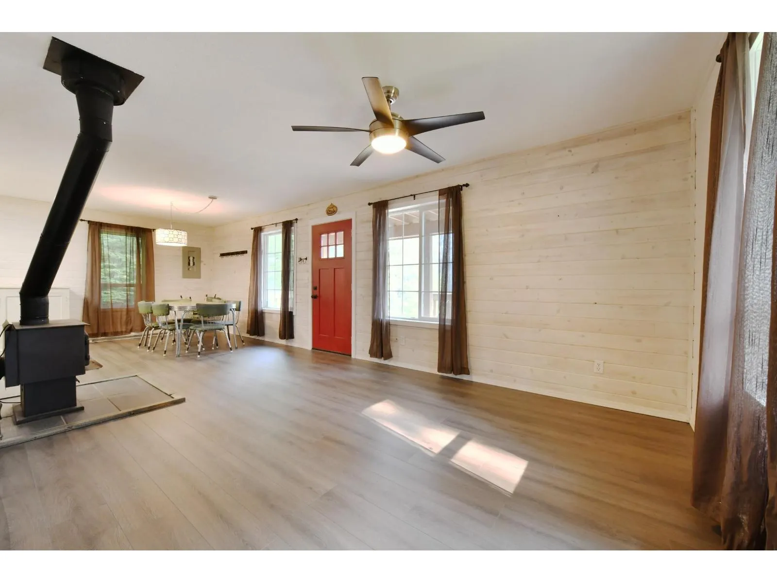 15011 ROOT ROUNDABOUT ROAD|Sunshine Valley
