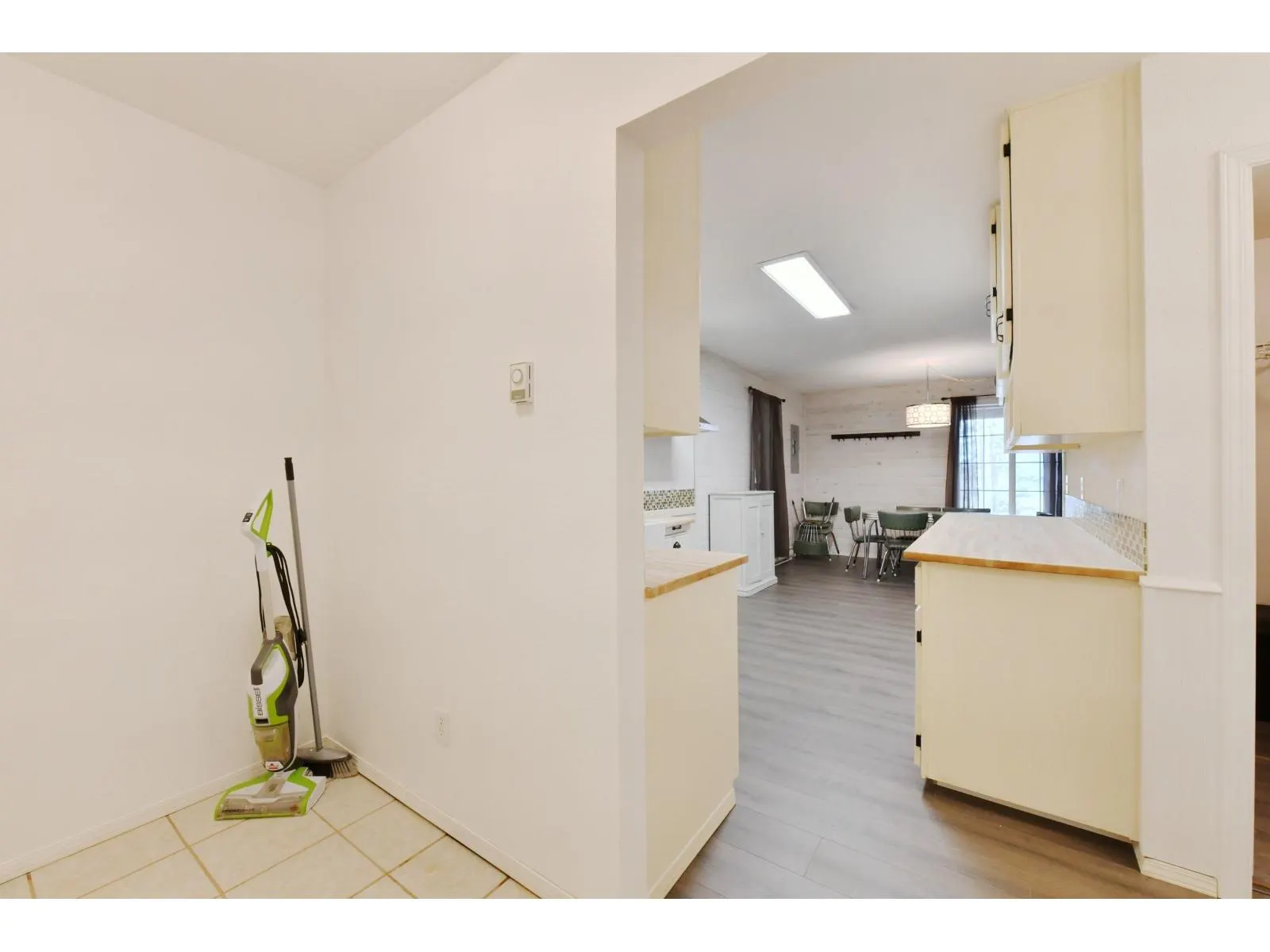 15011 ROOT ROUNDABOUT ROAD|Sunshine Valley