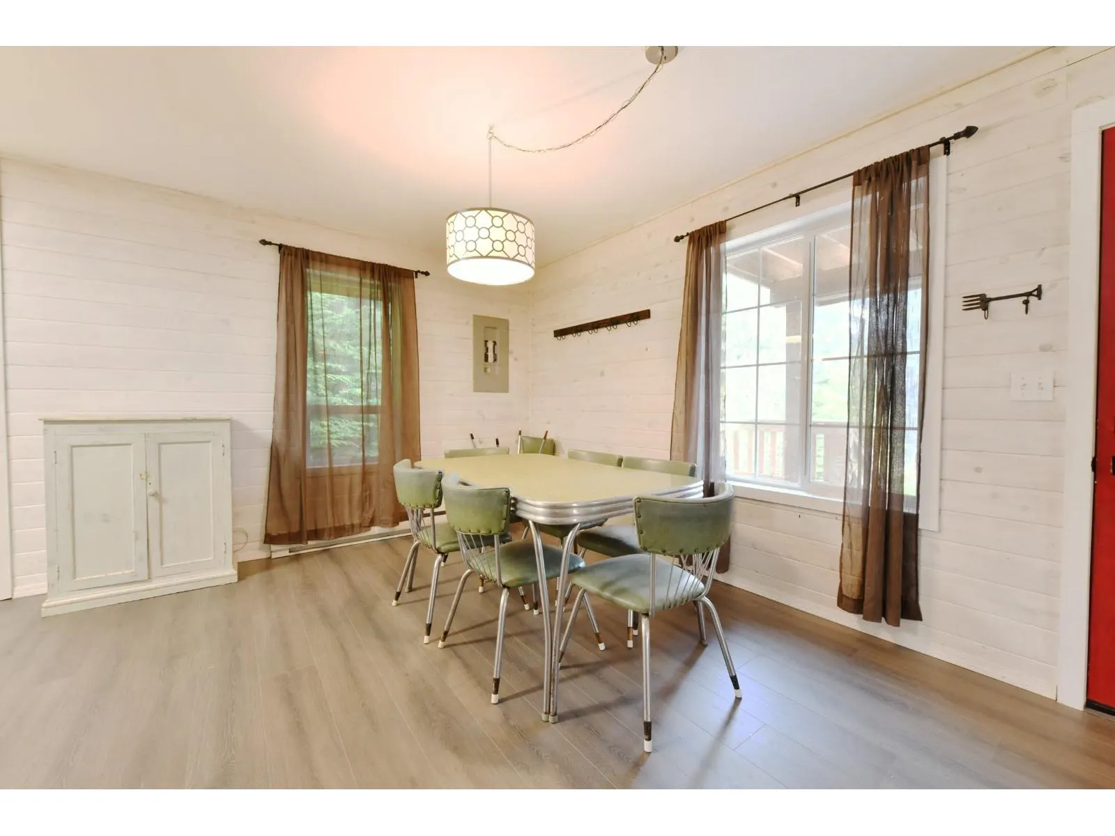 15011 ROOT ROUNDABOUT ROAD|Sunshine Valley