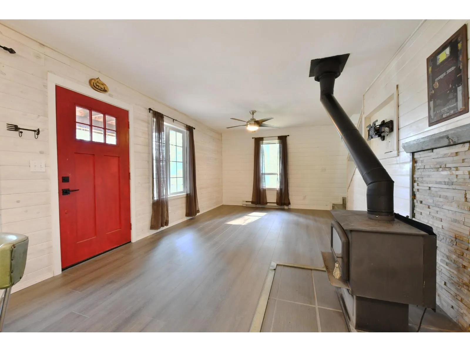 15011 ROOT ROUNDABOUT ROAD|Sunshine Valley