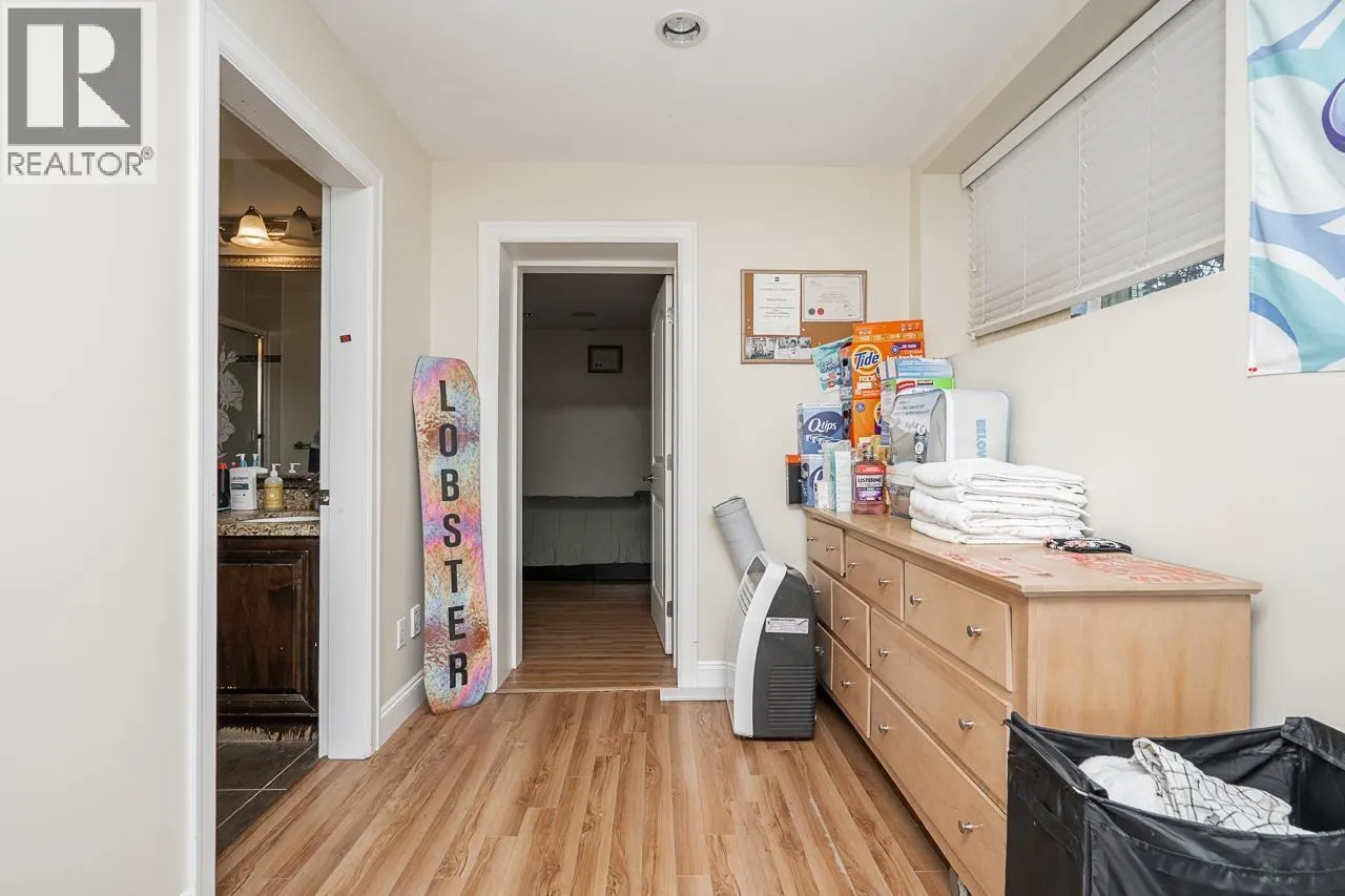 7035 6TH STREET