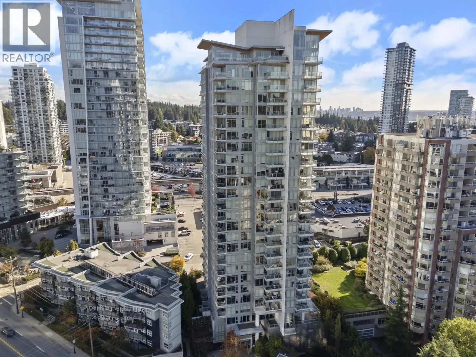 1401 520 COMO LAKE AVENUE