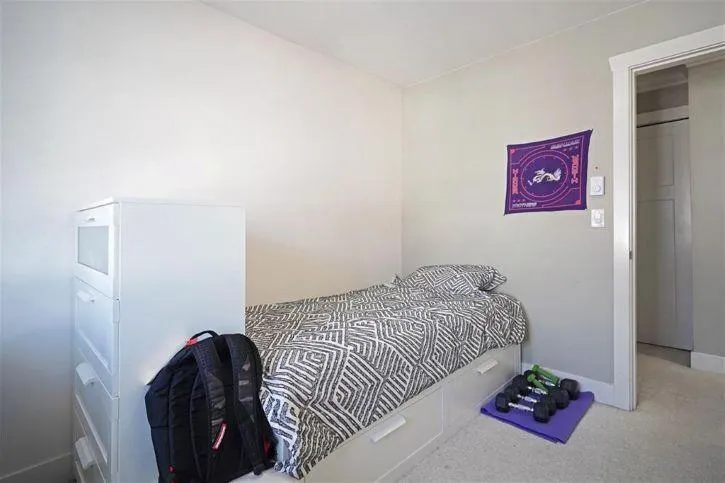 50 14285 64 AVENUE