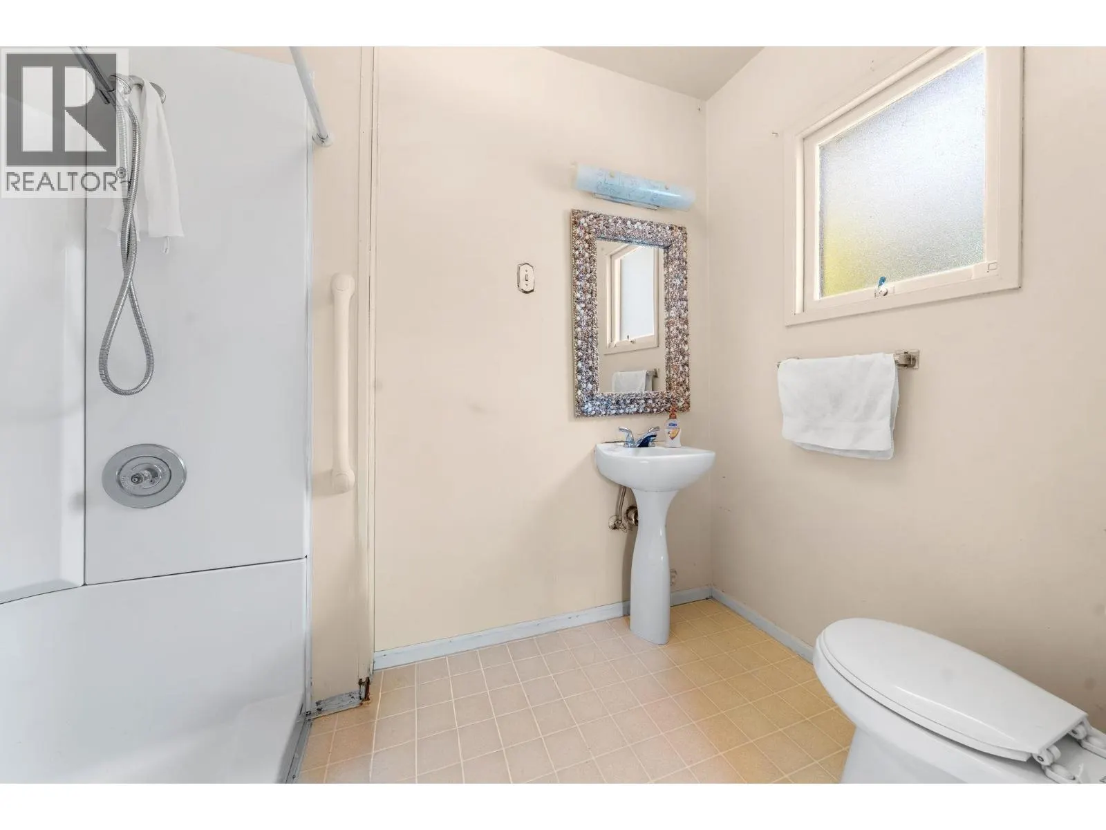 652 W 14TH STREET