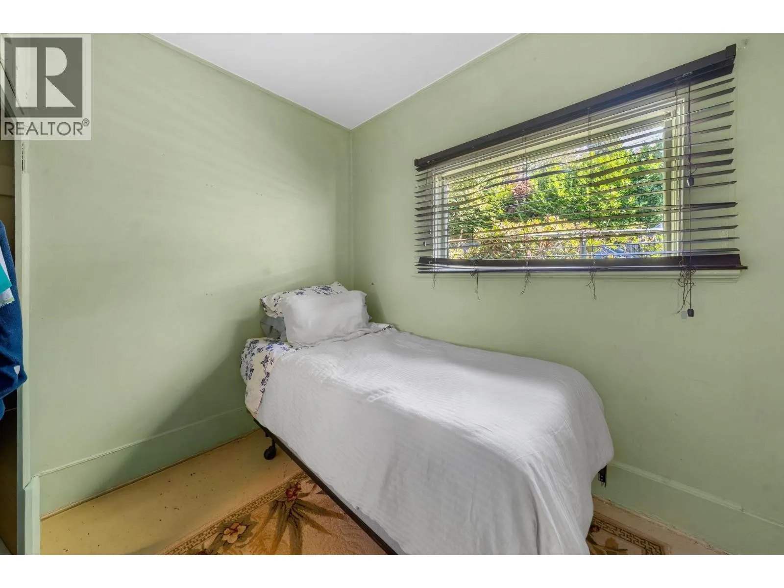 652 W 14TH STREET