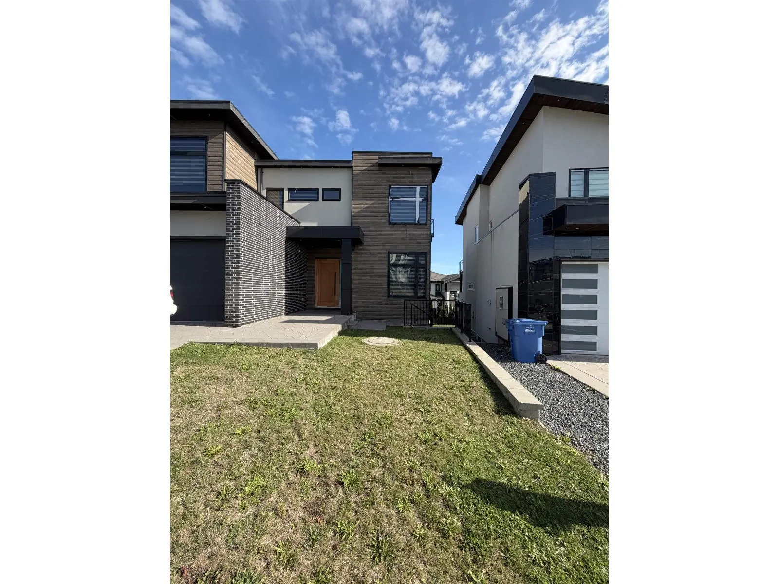 2748 MONTANA PLACE