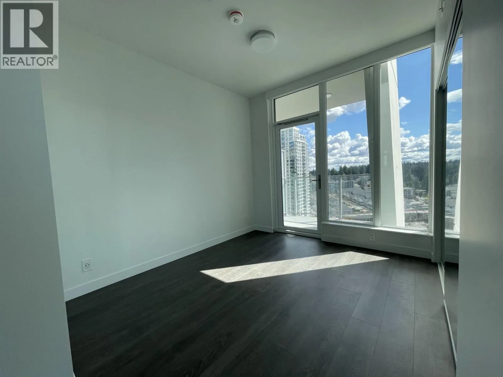 1509 567 CLARKE ROAD