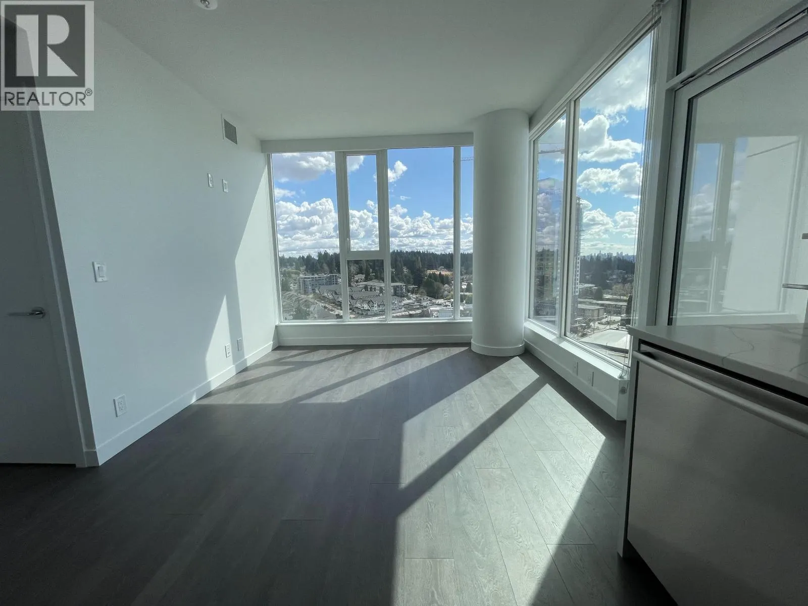 1509 567 CLARKE ROAD