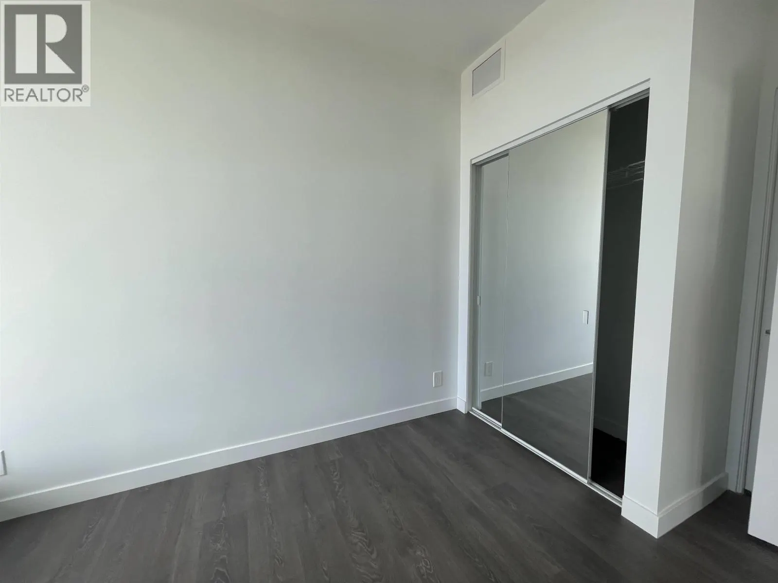 1509 567 CLARKE ROAD