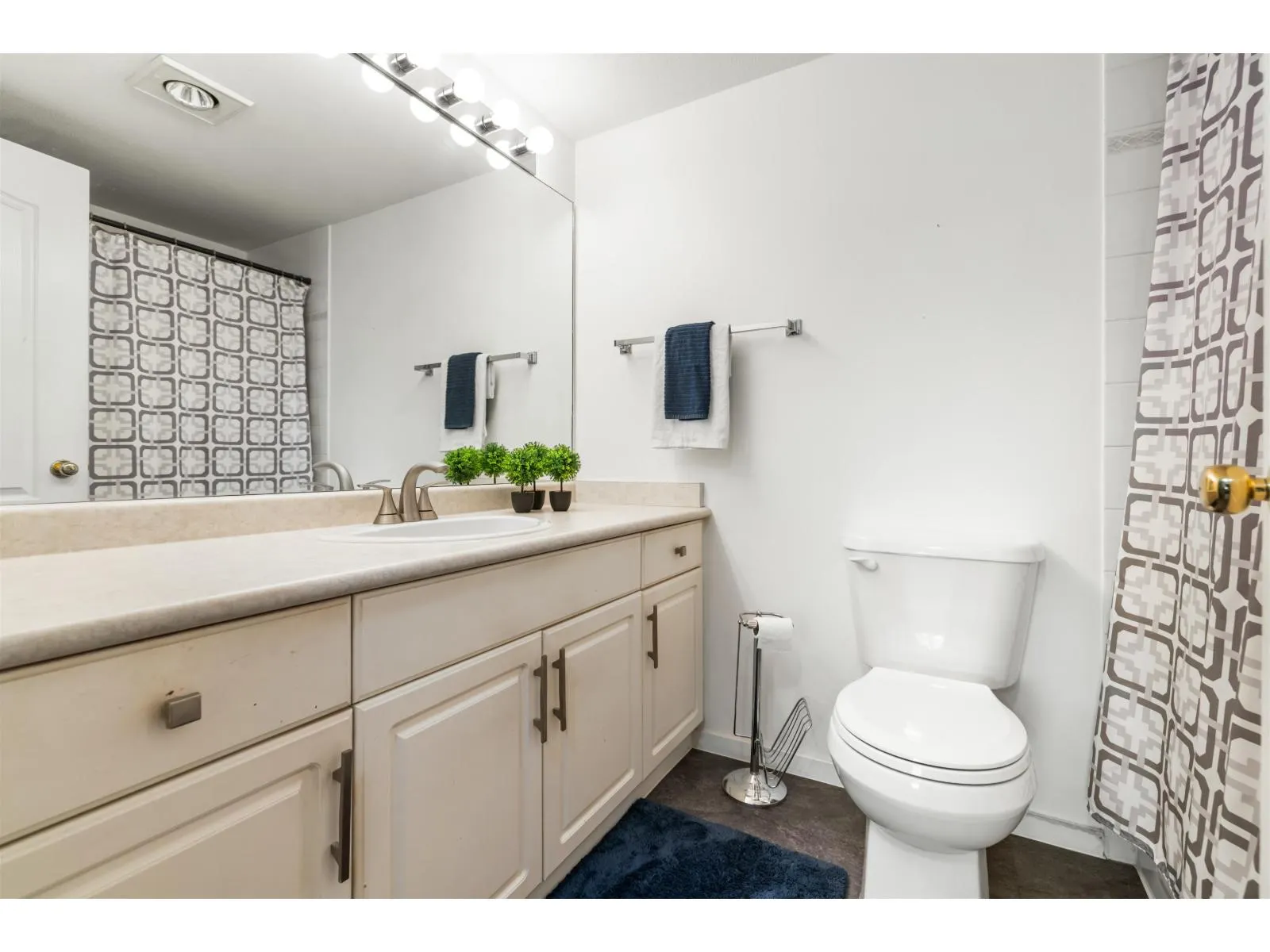 307 33728 KING ROAD