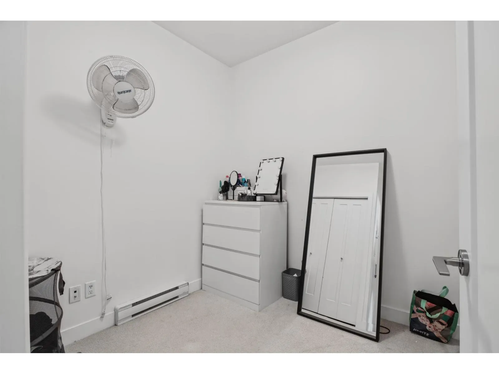 512 3080 GLADWIN ROAD
