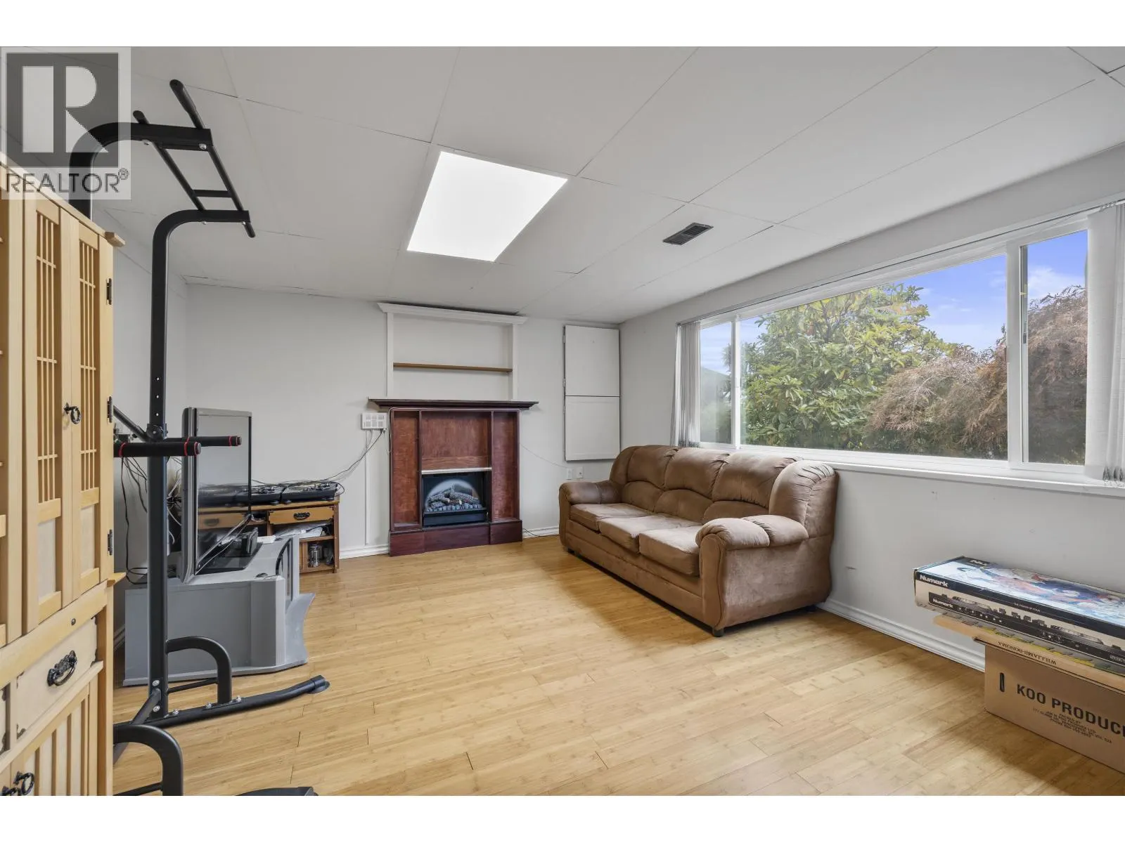 3965 LISTER COURT