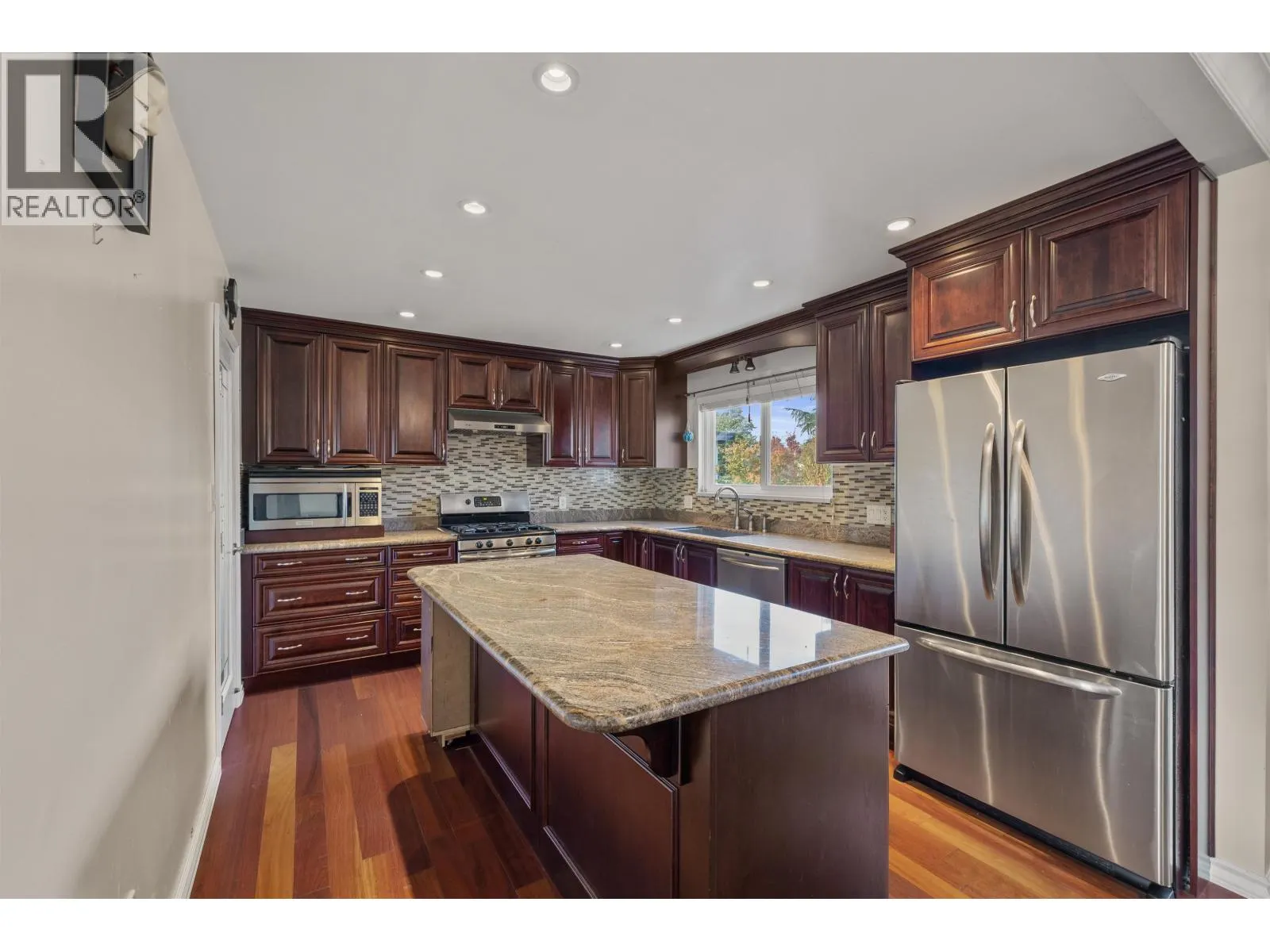 3965 LISTER COURT