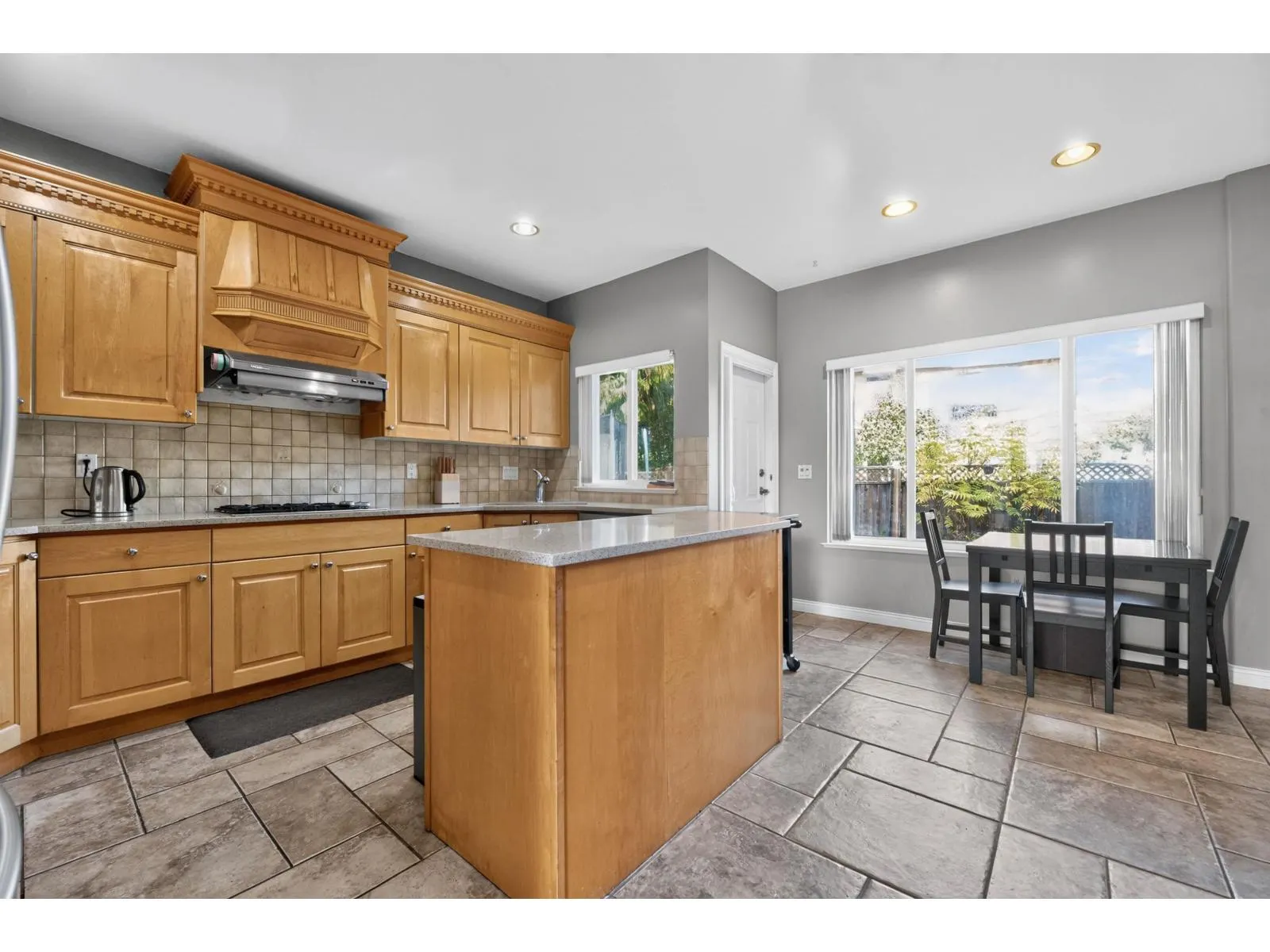 15805 111A AVENUE