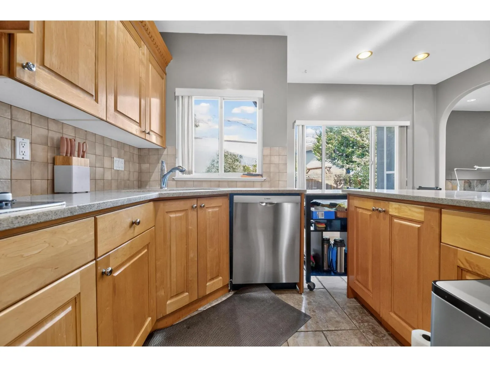 15805 111A AVENUE