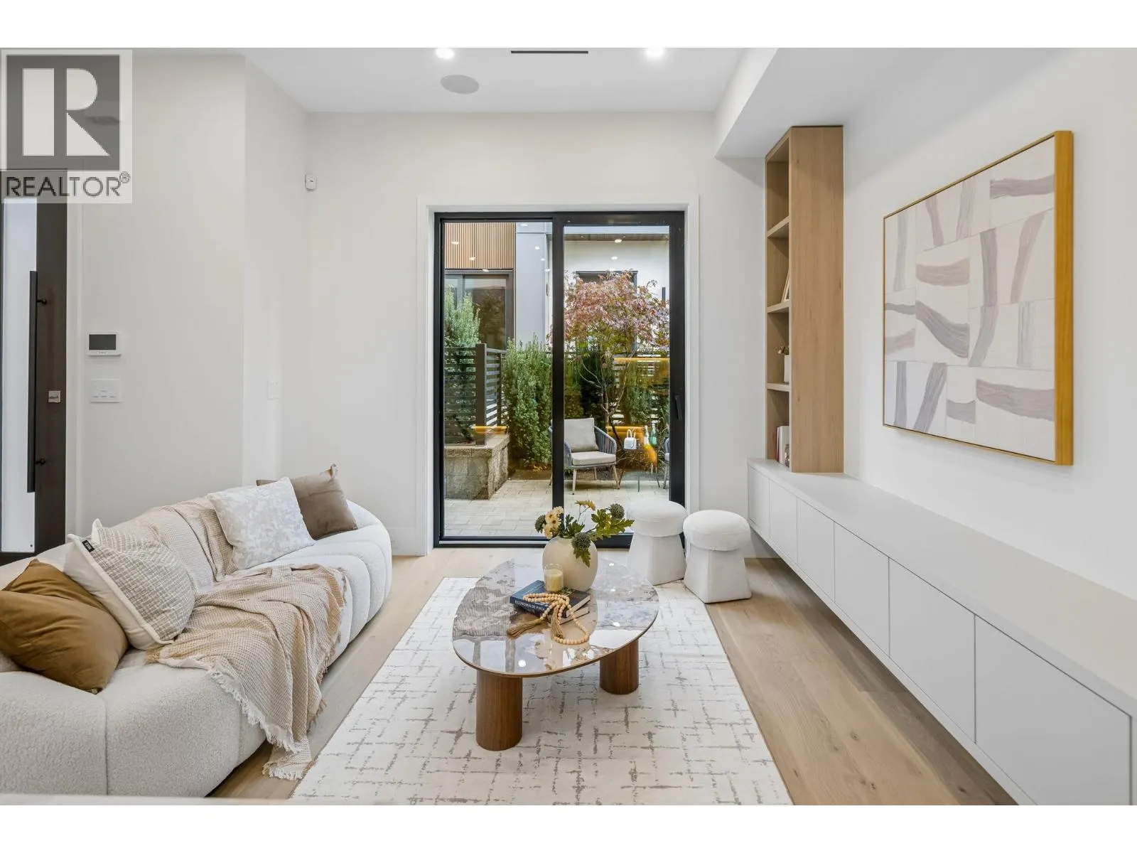 934 W 57TH AVENUE