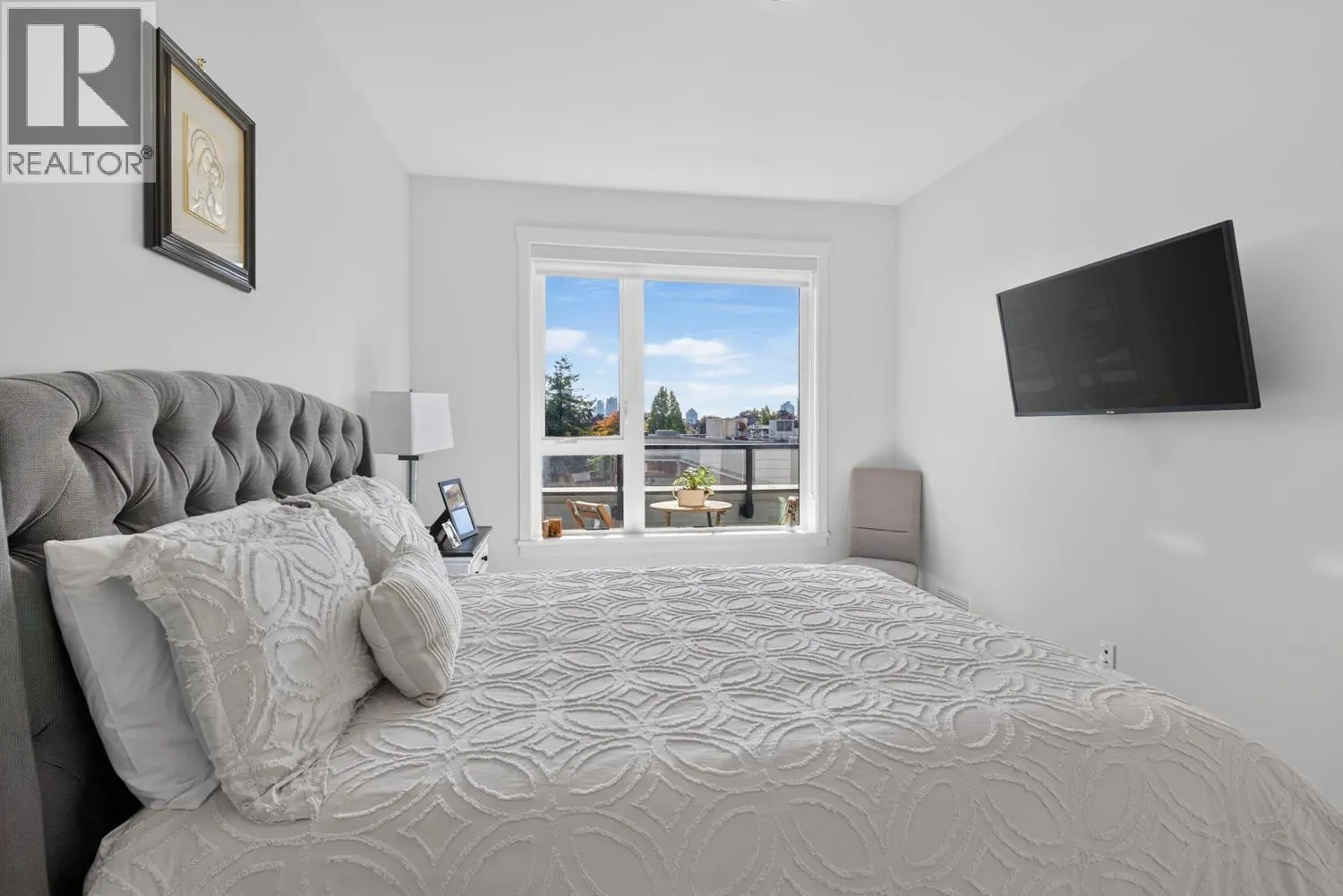 508 4477 HASTINGS STREET