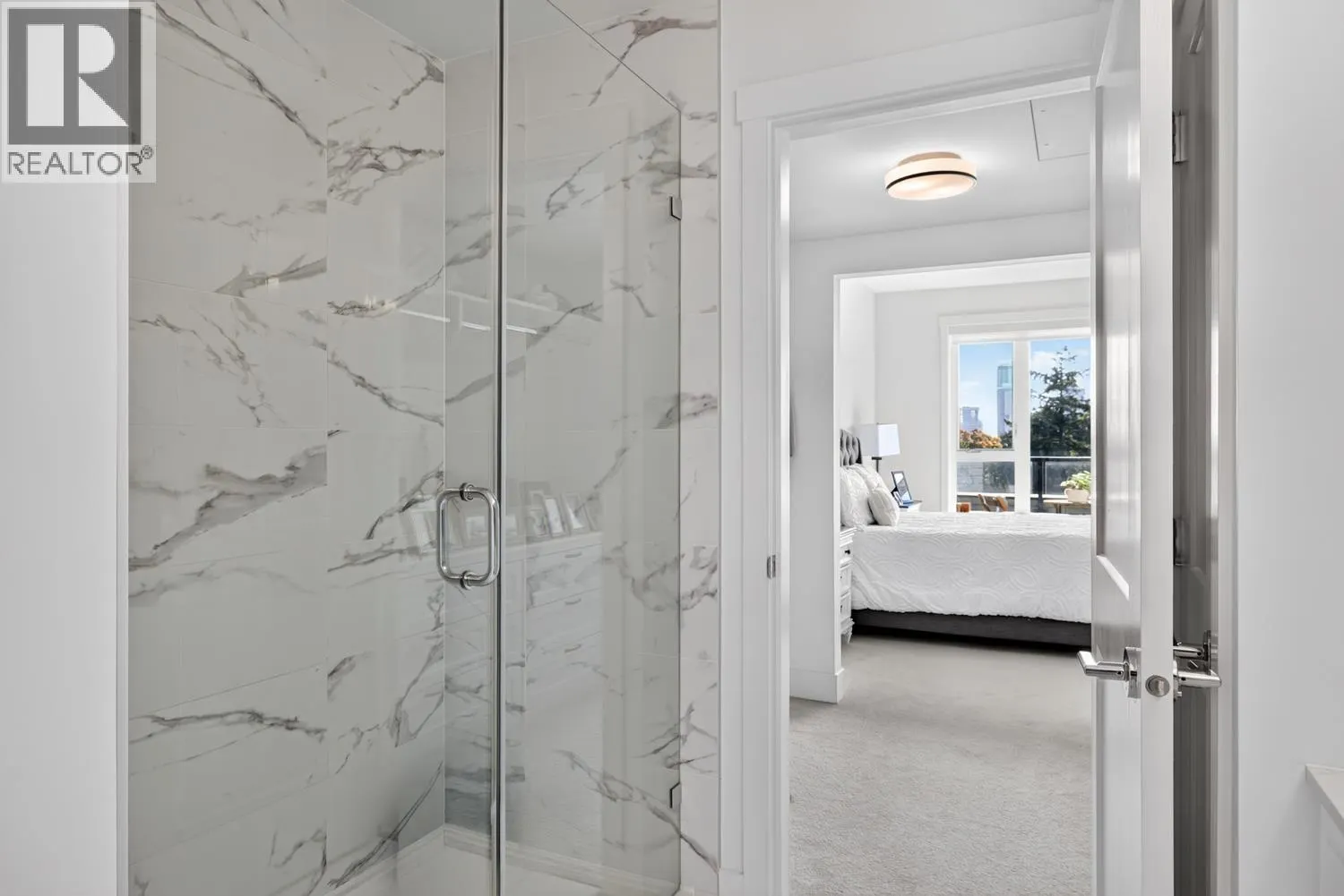 508 4477 HASTINGS STREET