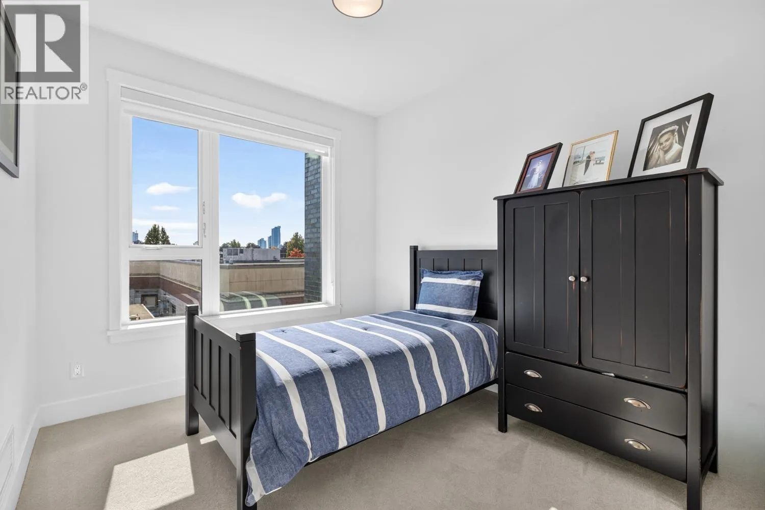 508 4477 HASTINGS STREET
