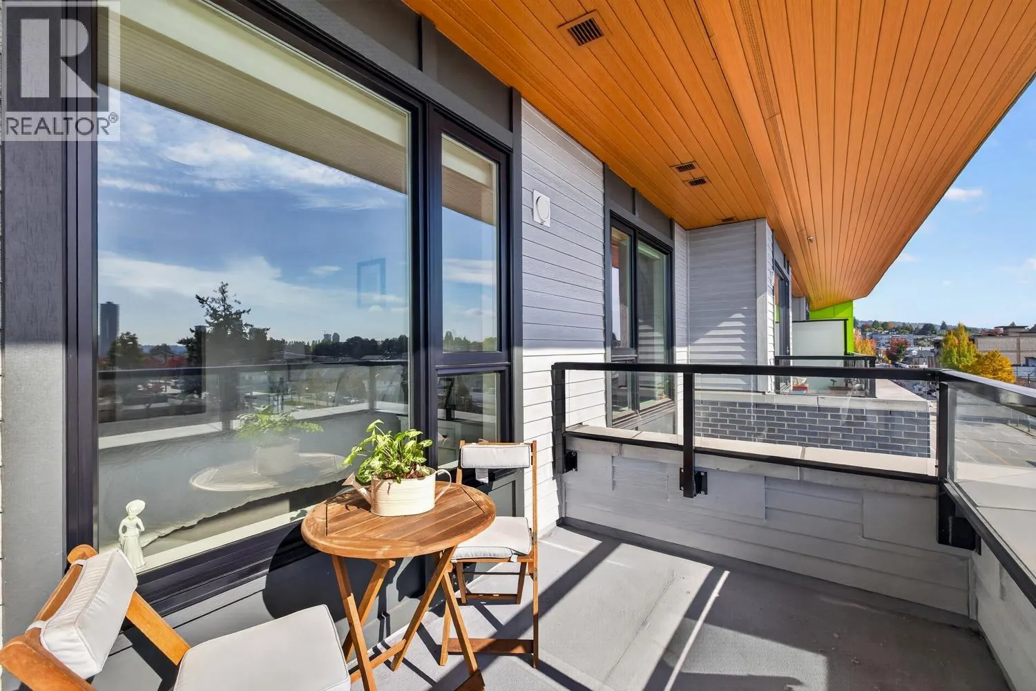 508 4477 HASTINGS STREET