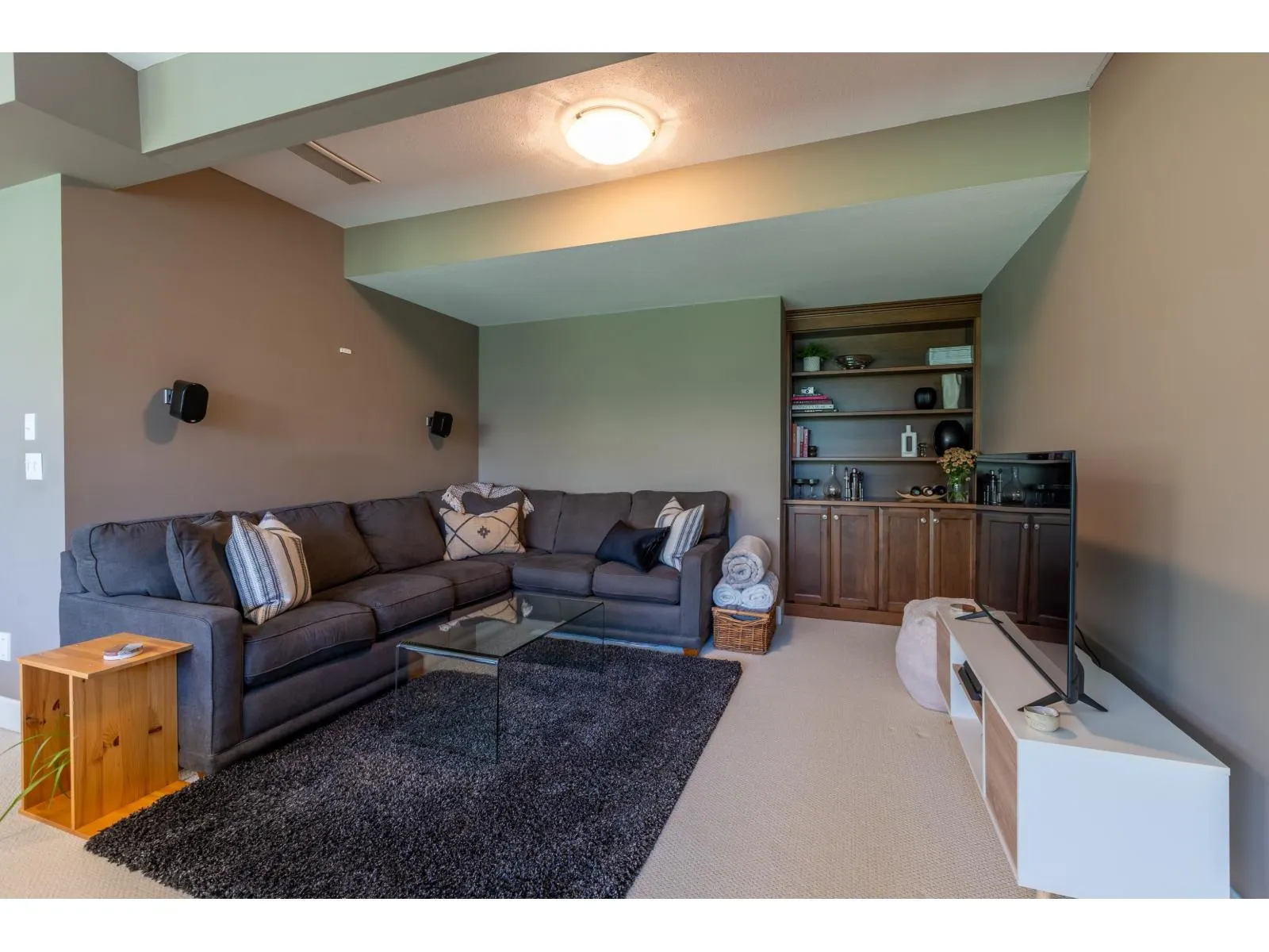 3469 BLUEBERRY COURT