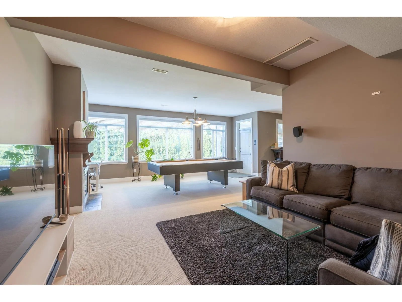 3469 BLUEBERRY COURT