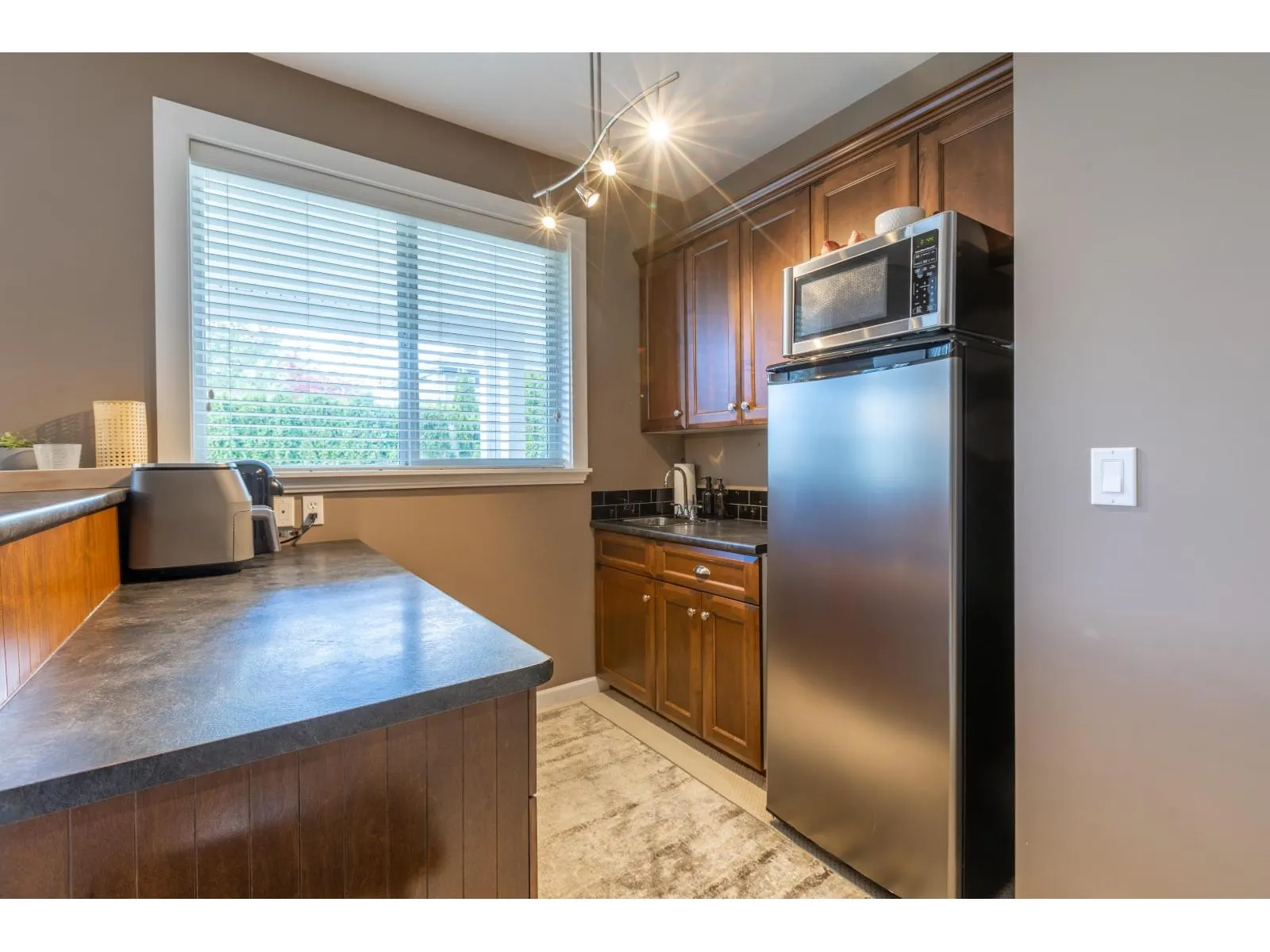 3469 BLUEBERRY COURT