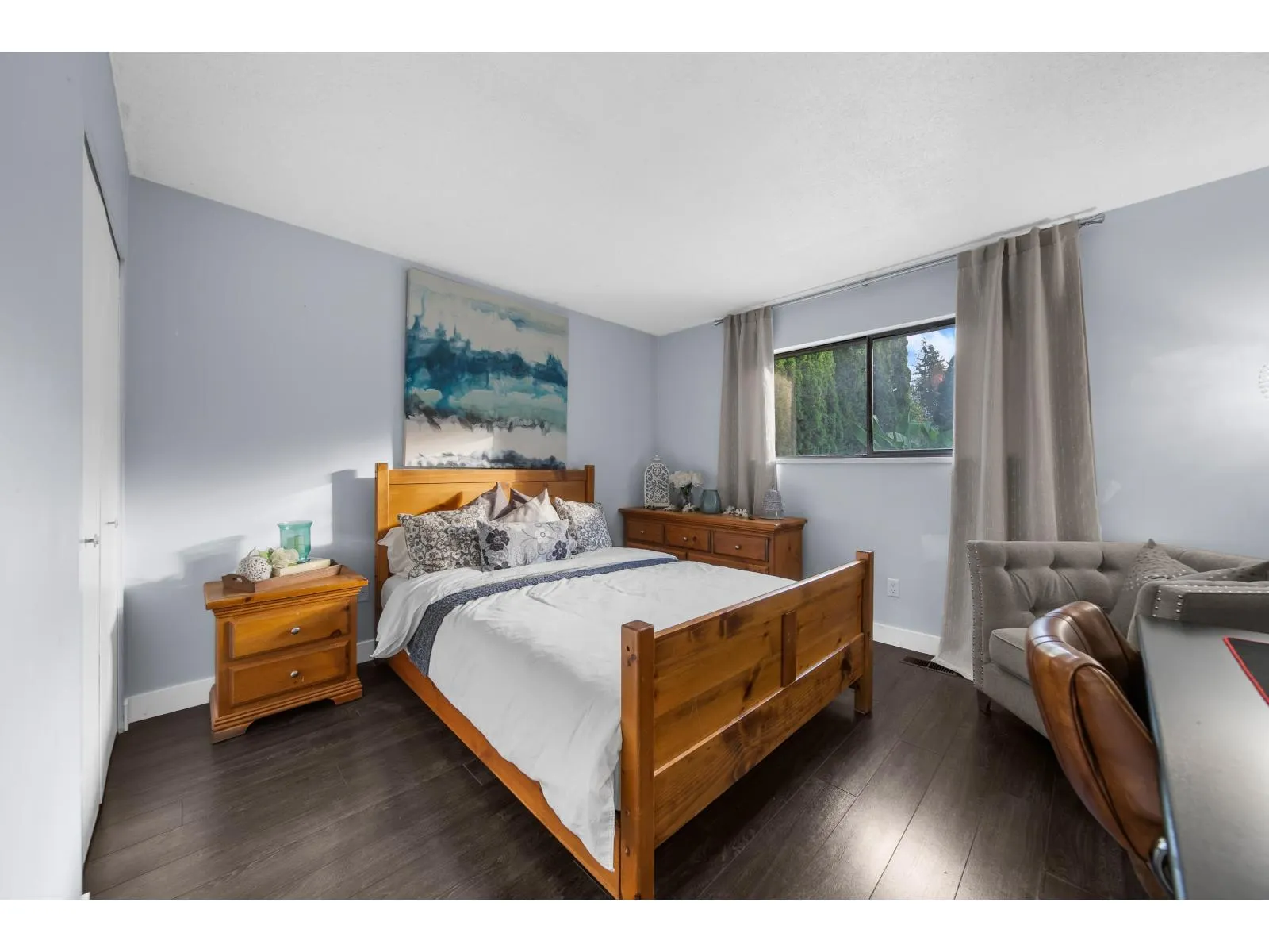 2734 VALEMONT CRESCENT