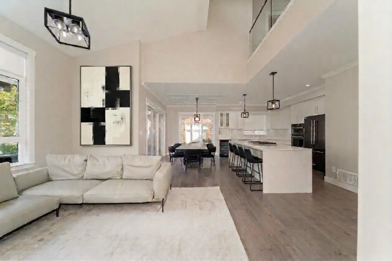 17033 FRASER HIGHWAY
