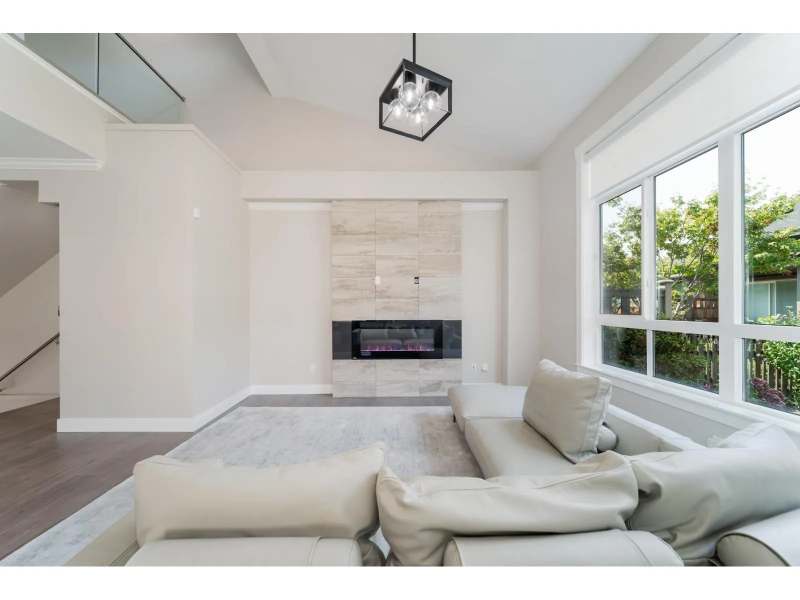 17033 FRASER HIGHWAY