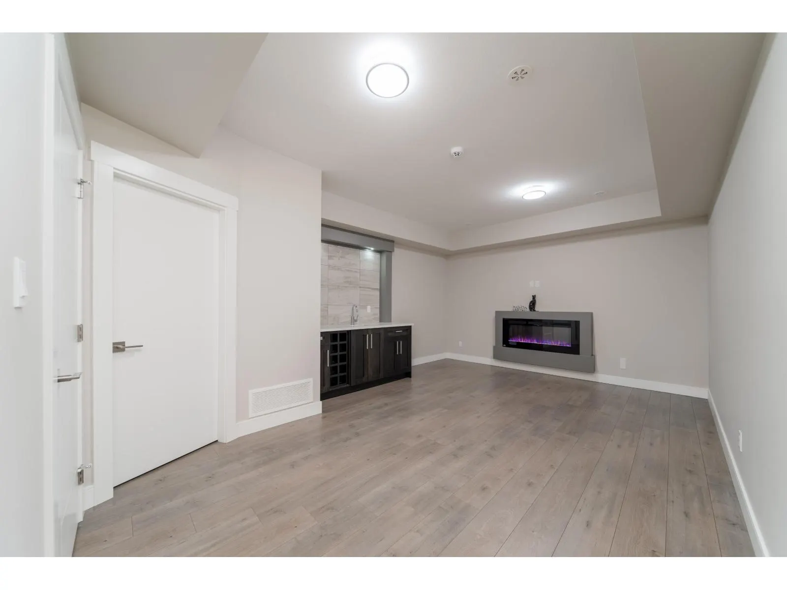 17033 FRASER HIGHWAY
