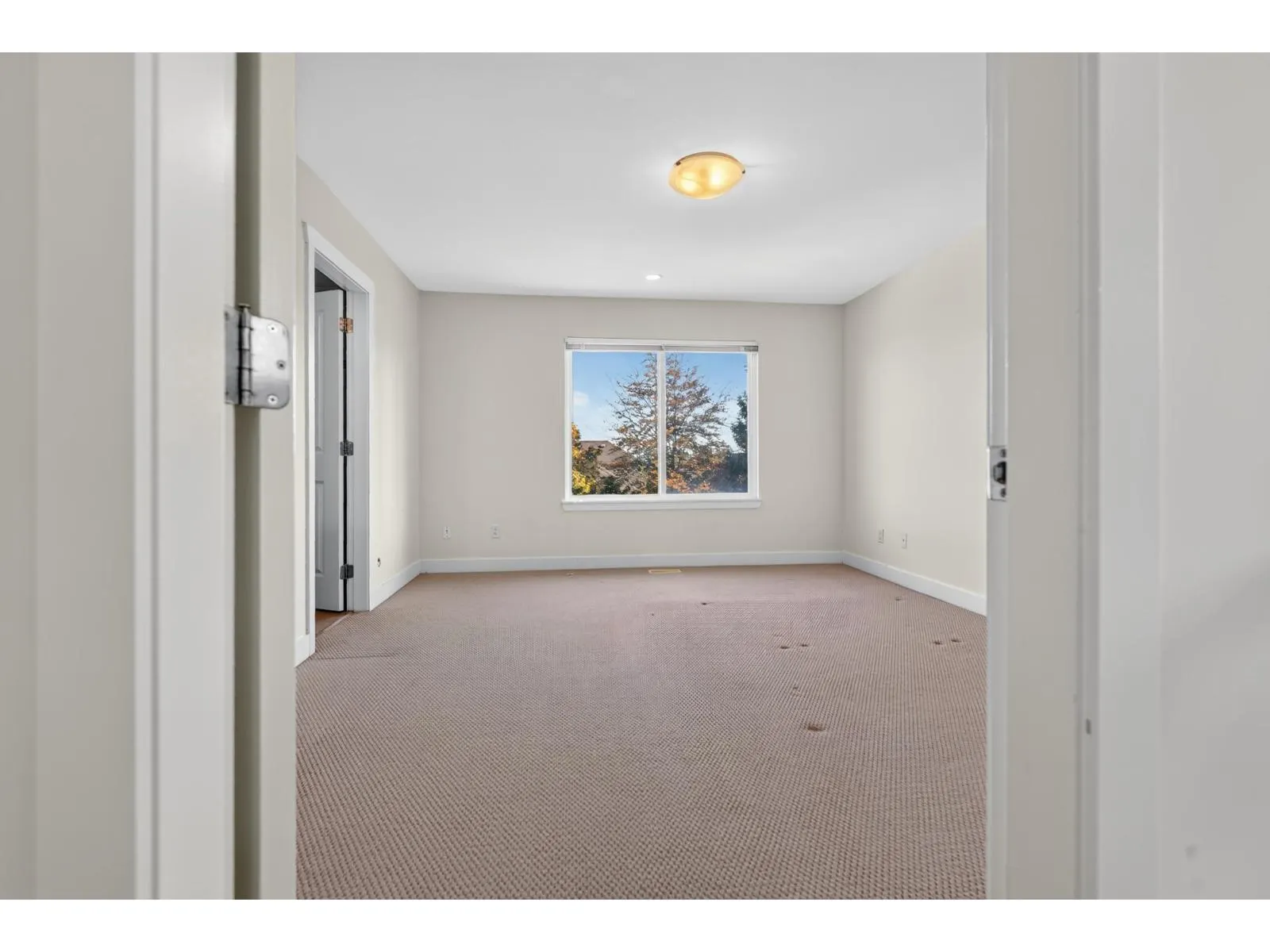 6110 150 STREET