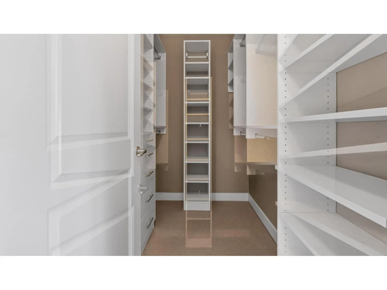 6110 150 STREET