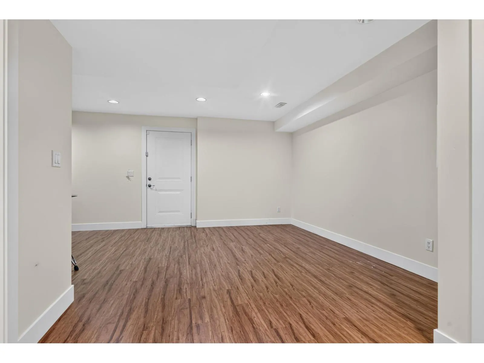 6110 150 STREET