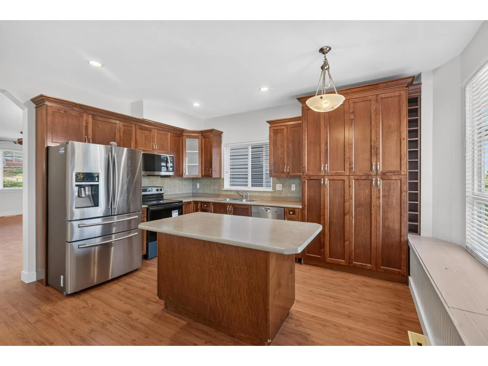 6110 150 STREET