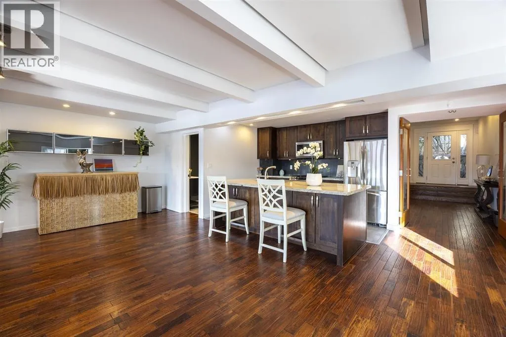 936 ALDERSIDE ROAD