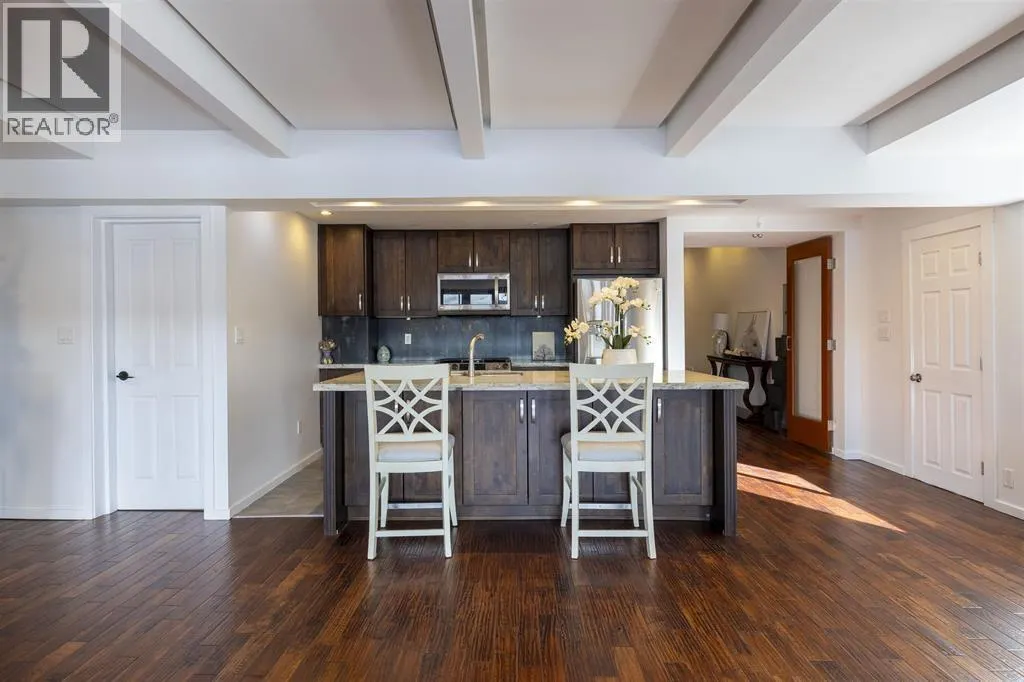 936 ALDERSIDE ROAD