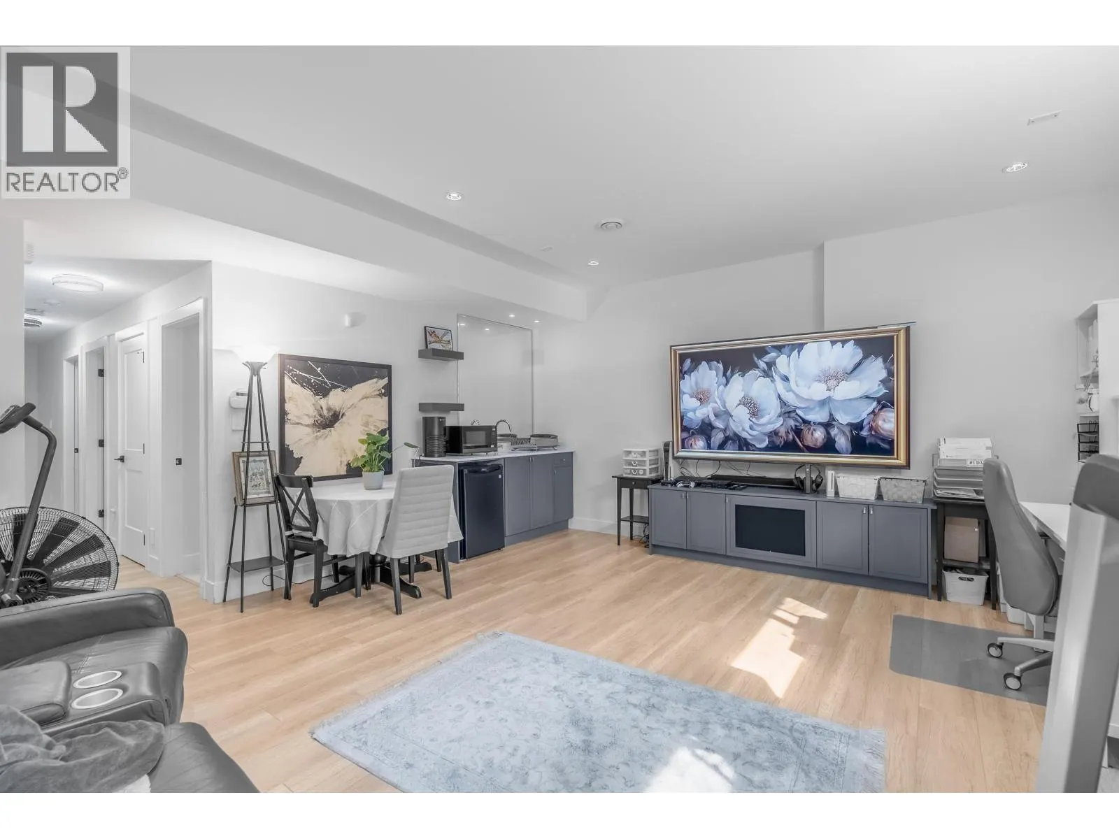 101 3416 QUEENSTON AVENUE