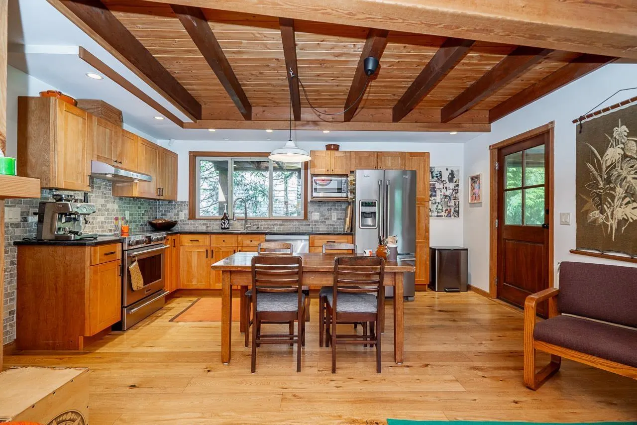 44301 BAYVIEW DRIVE