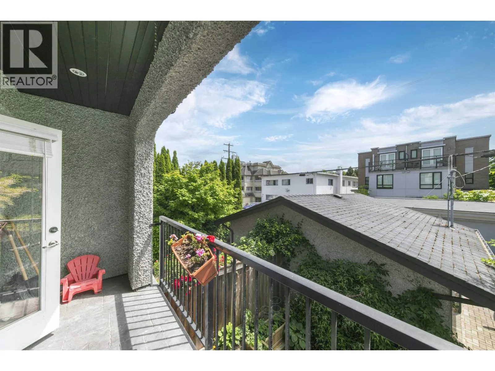 2436 W 8TH AVENUE